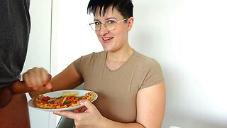 curvy amateur curvy cumshot